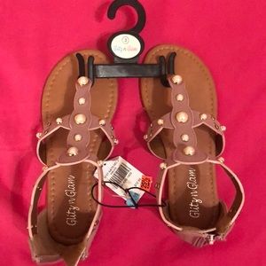 Girls sandals...